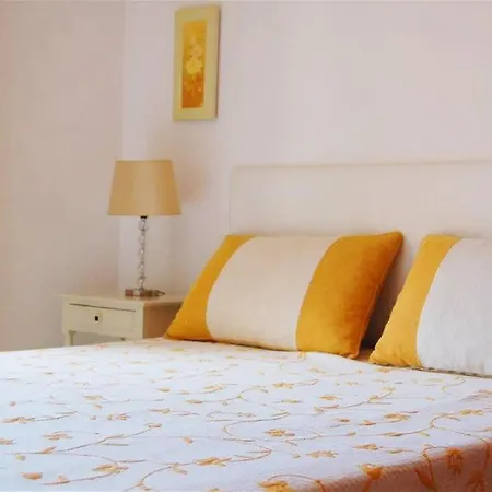 Apartamento Edificio Oura